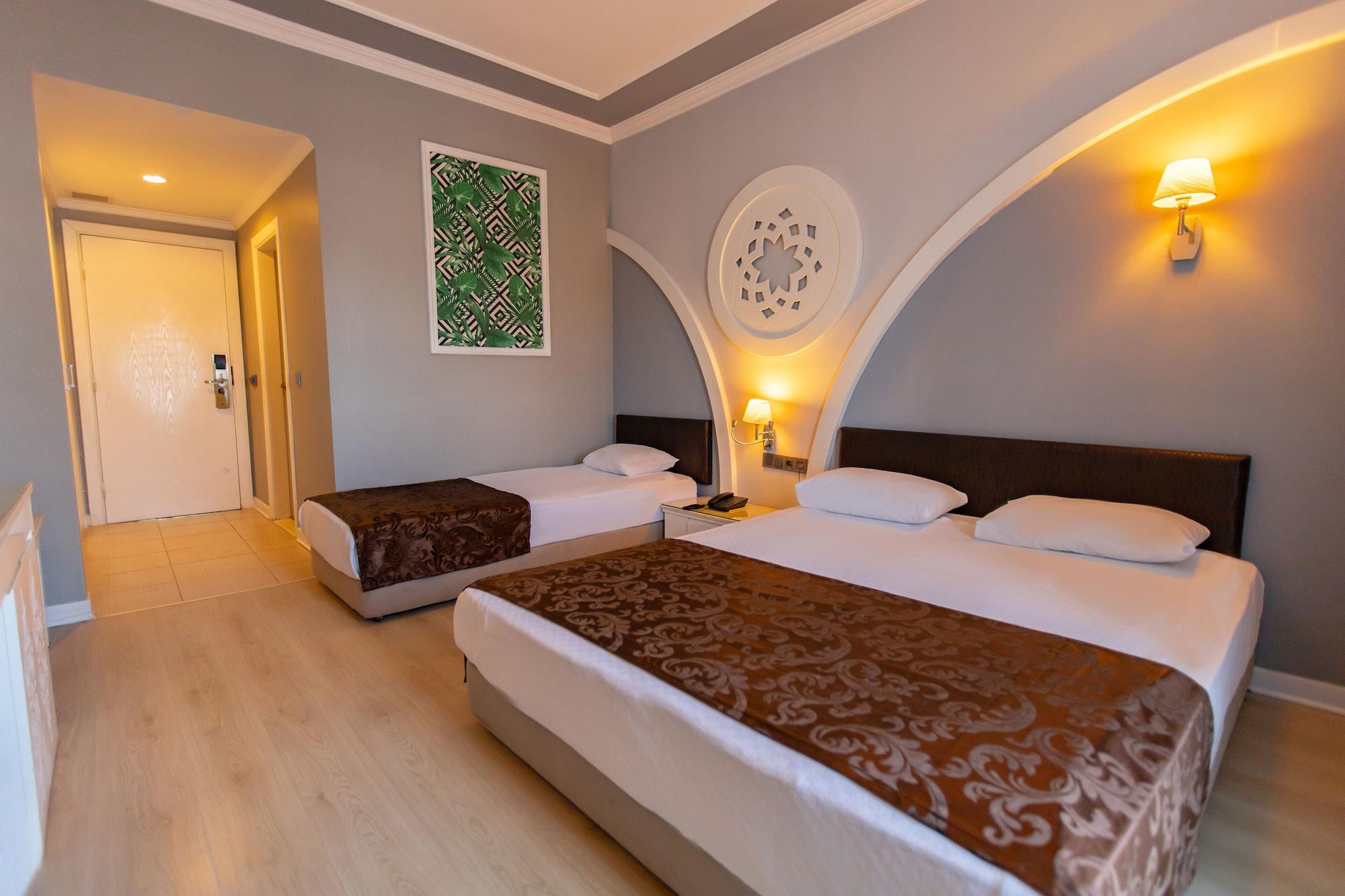 Side Royal Paradise Kumkoy Exterior photo